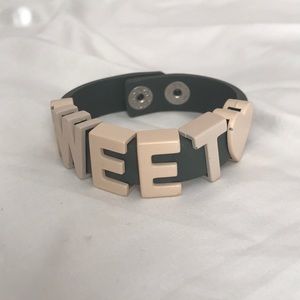 Bcbg generation sweat heart bracelet